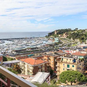 appartamento-con-vista-mare-eccezionale.hotelitalianriviera.com/