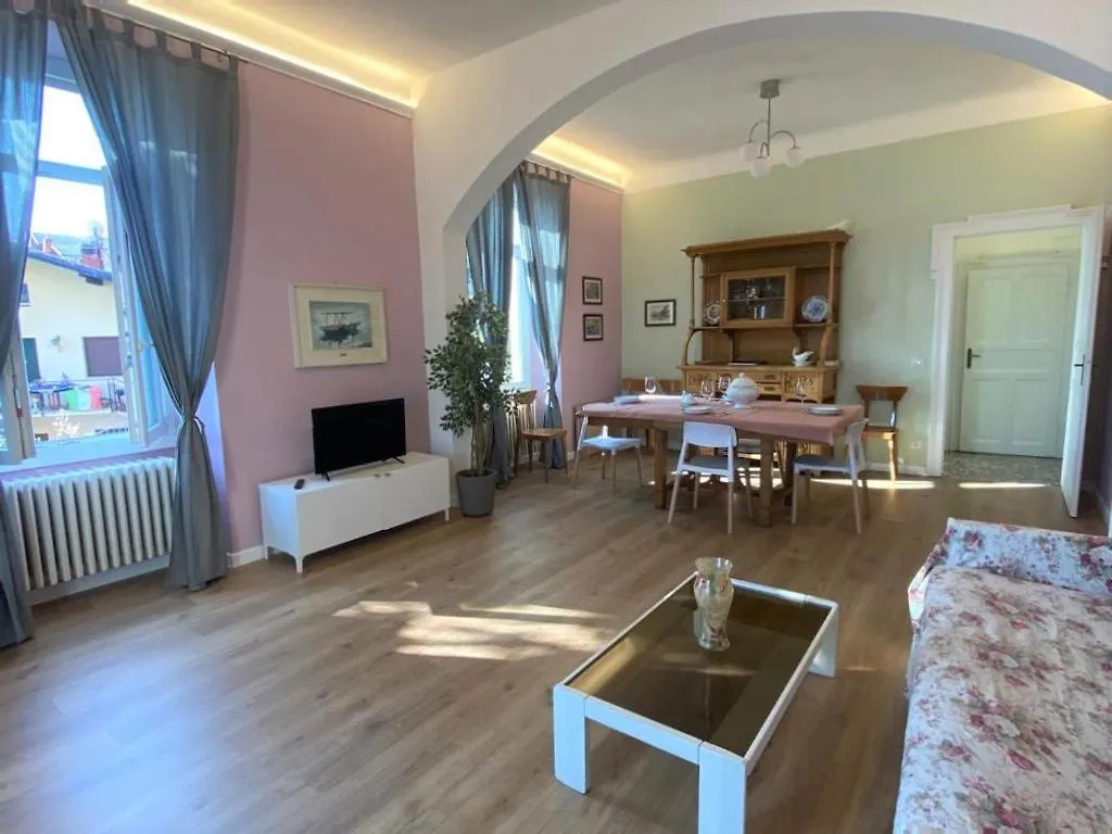 The Comfort - Big Apartment In Villa With Garden And Terrace Argegno Italia